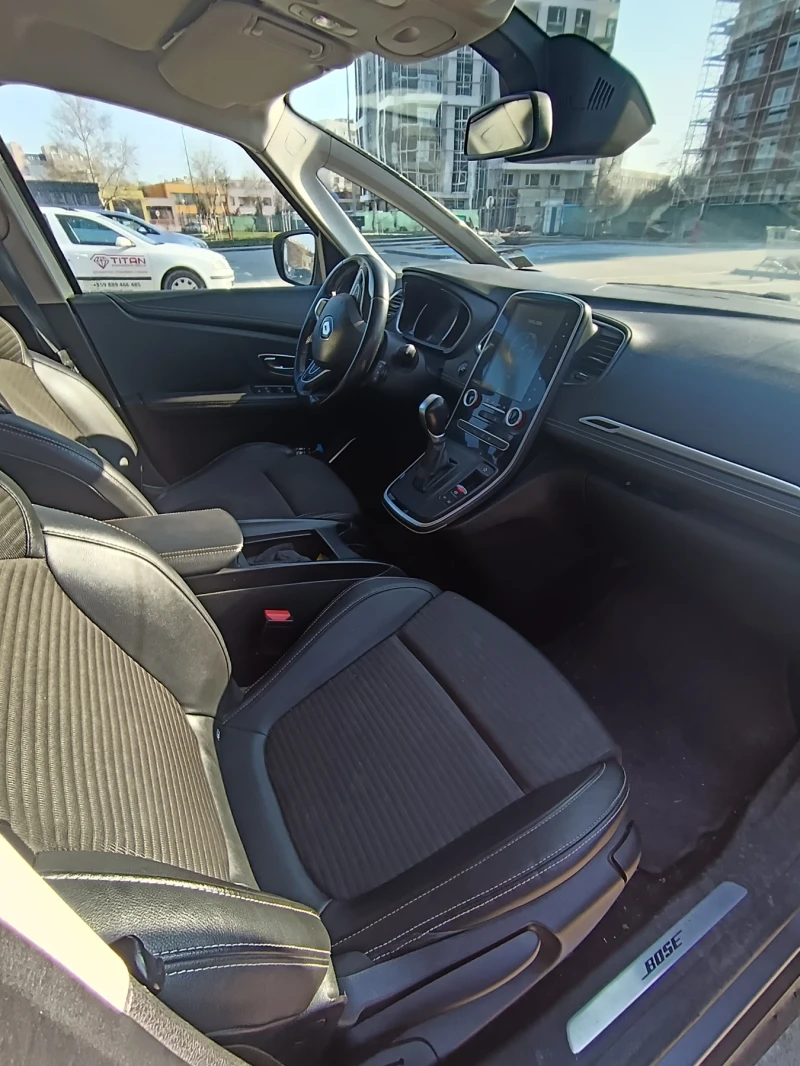 Renault Scenic, снимка 7 - Автомобили и джипове - 53154741