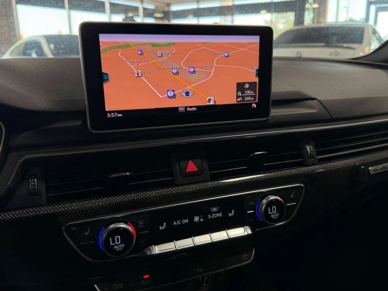 Audi S4 * quattro Technik* ДИСТРОНИК* 360 КАМЕРИ* , снимка 10 - Автомобили и джипове - 53467202