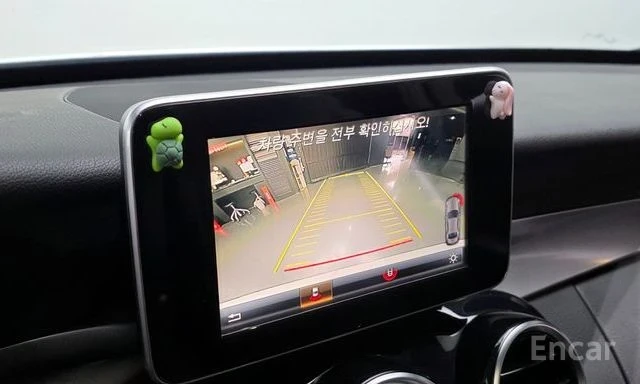 Mercedes-Benz C 200 d | ЗАДНА КАМЕРА | ШИБЕДАХ | KEYLESS | , снимка 14 - Автомобили и джипове - 53970388