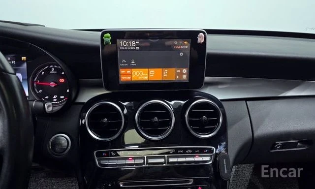 Mercedes-Benz C 200 d | ЗАДНА КАМЕРА | ШИБЕДАХ | KEYLESS | , снимка 13 - Автомобили и джипове - 53970388