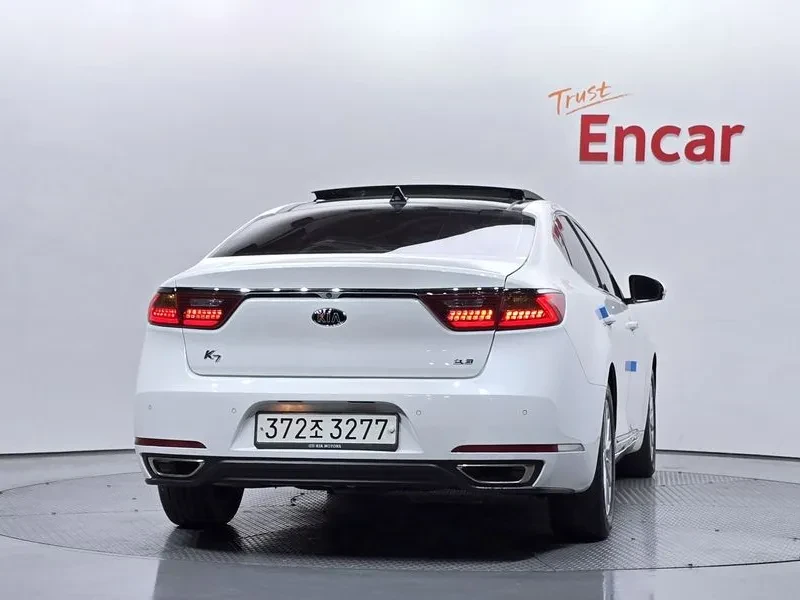 Kia K7 3.0 Lpi Luxury, снимка 4 - Автомобили и джипове - 55834894