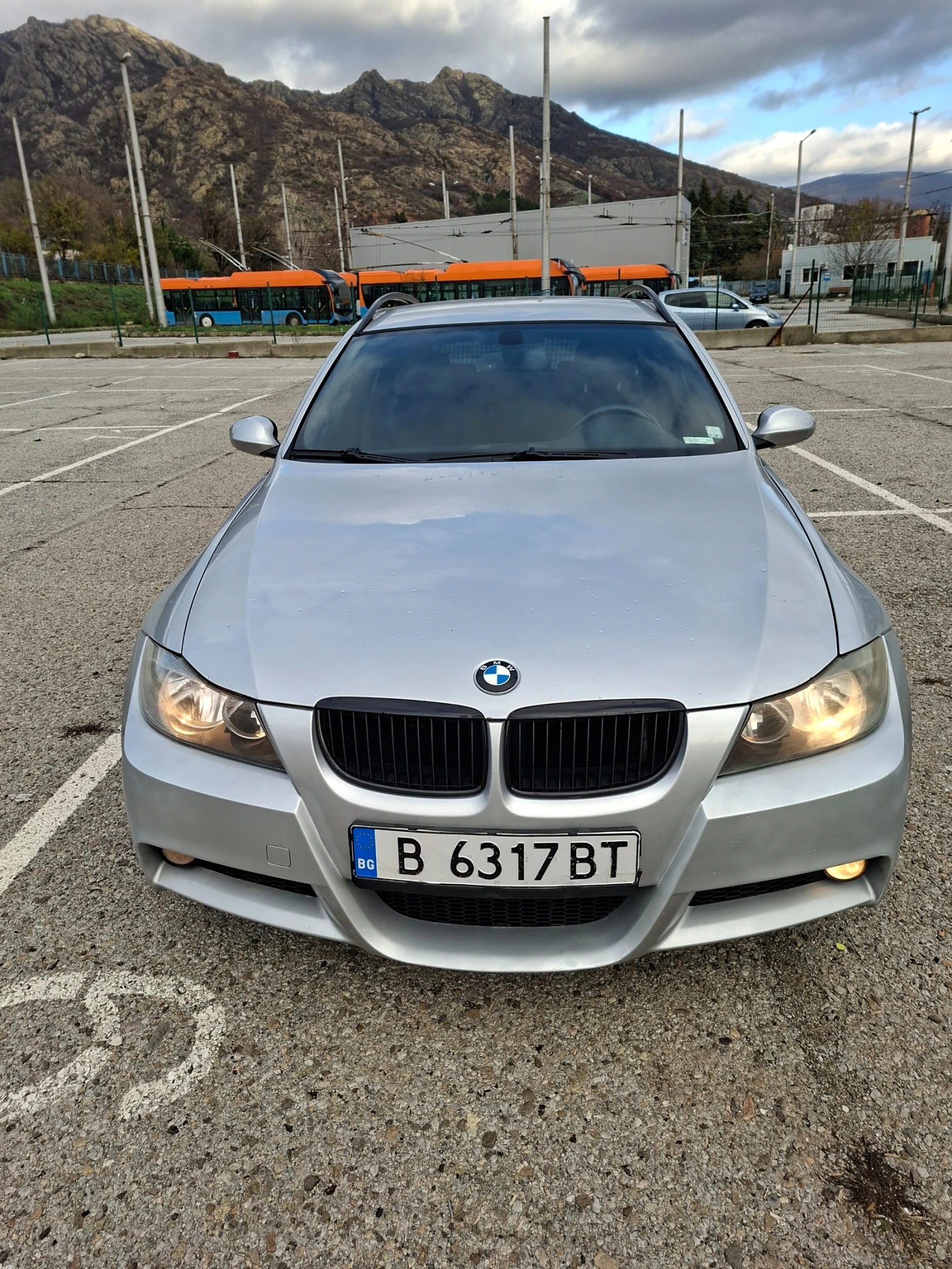 BMW 320 Комби, снимка 1