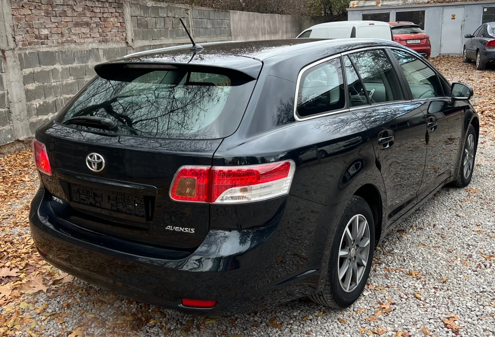 Toyota Avensis 1.8i-147кс, 6ск - изображение 4