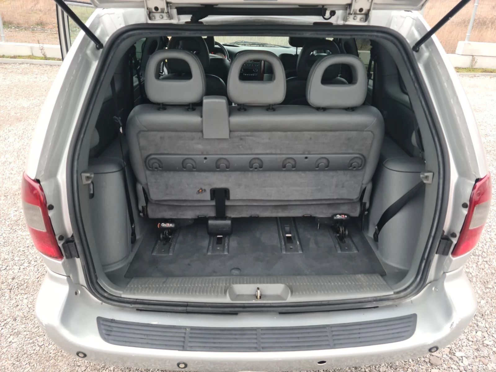 Chrysler Voyager 2.5DIZEL MOTOR MERCEDES | Mobile.bg — изображение 15