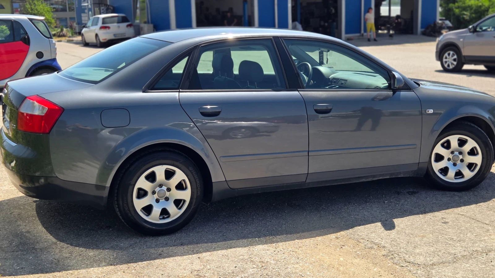 Audi A4 2.0 - изображение 3