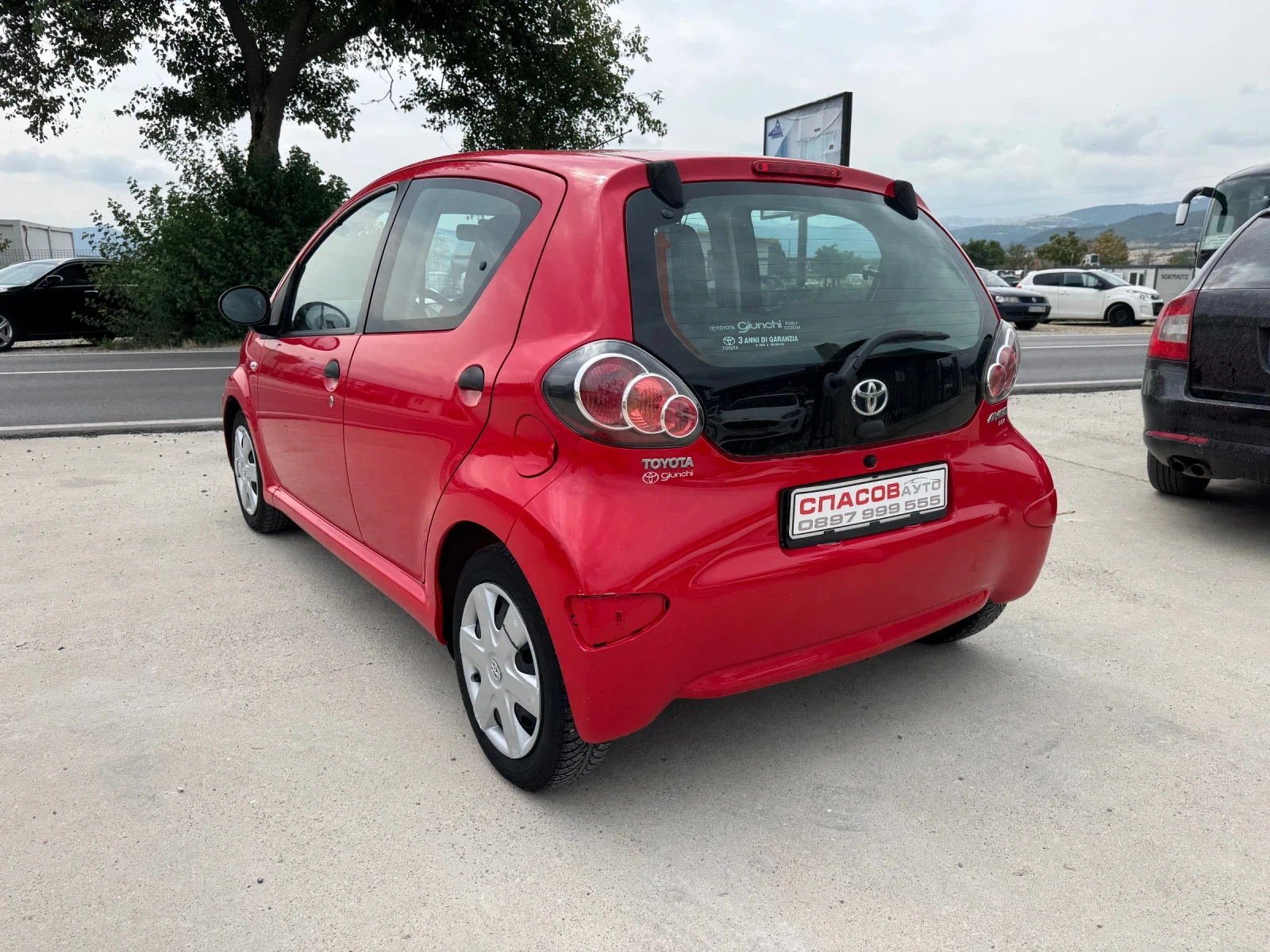 Toyota Aygo 1.0 i b/gpl - изображение 6