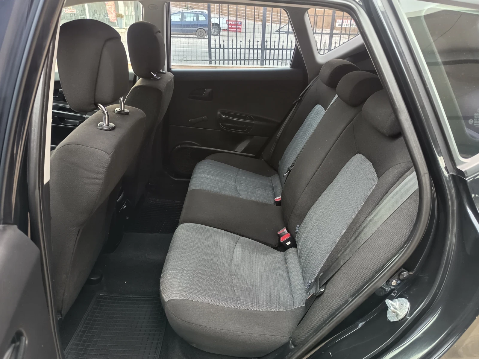 Kia Ceed 1.4i16v - изображение 10