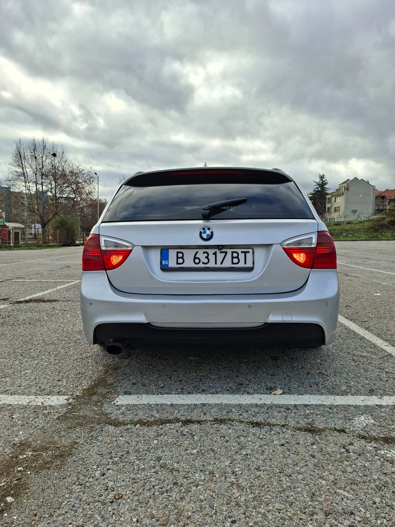 BMW 320 Комби - изображение 7