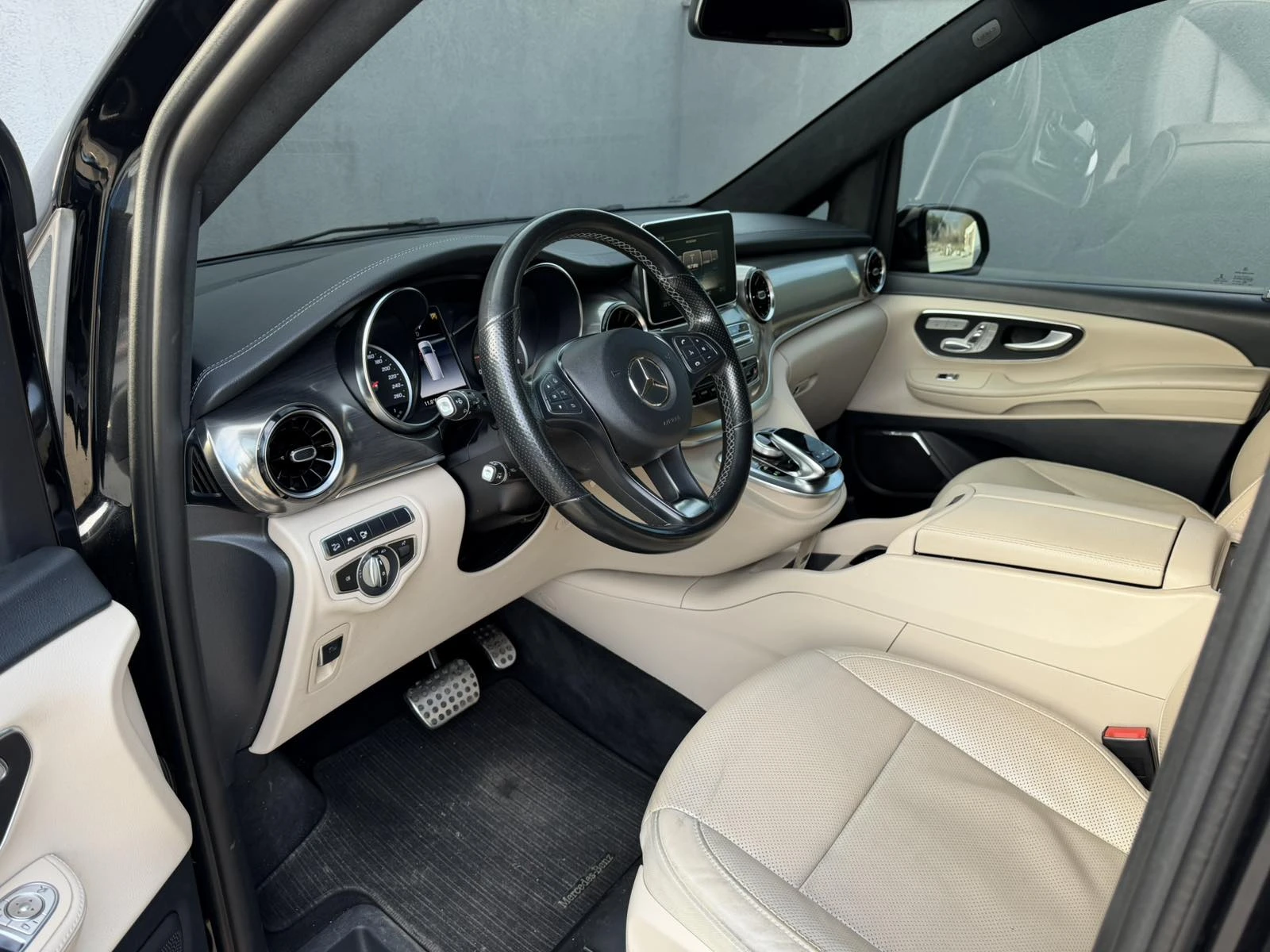 Mercedes-Benz V 300 AMG 4MATIC LUXURY SEATS | Mobile.bg � ����������� 11