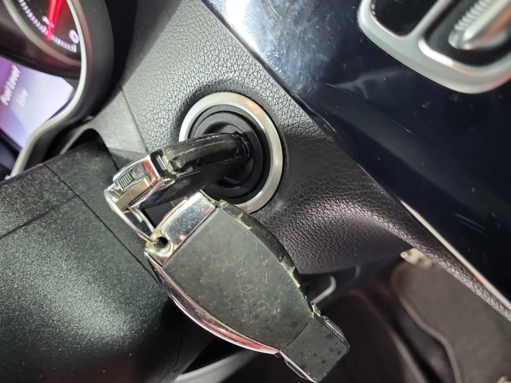 Mercedes-Benz C 300 * CARFAX * БЕЗ ПЪРВОНАЧАЛНА ВНОСКА - изображение 10