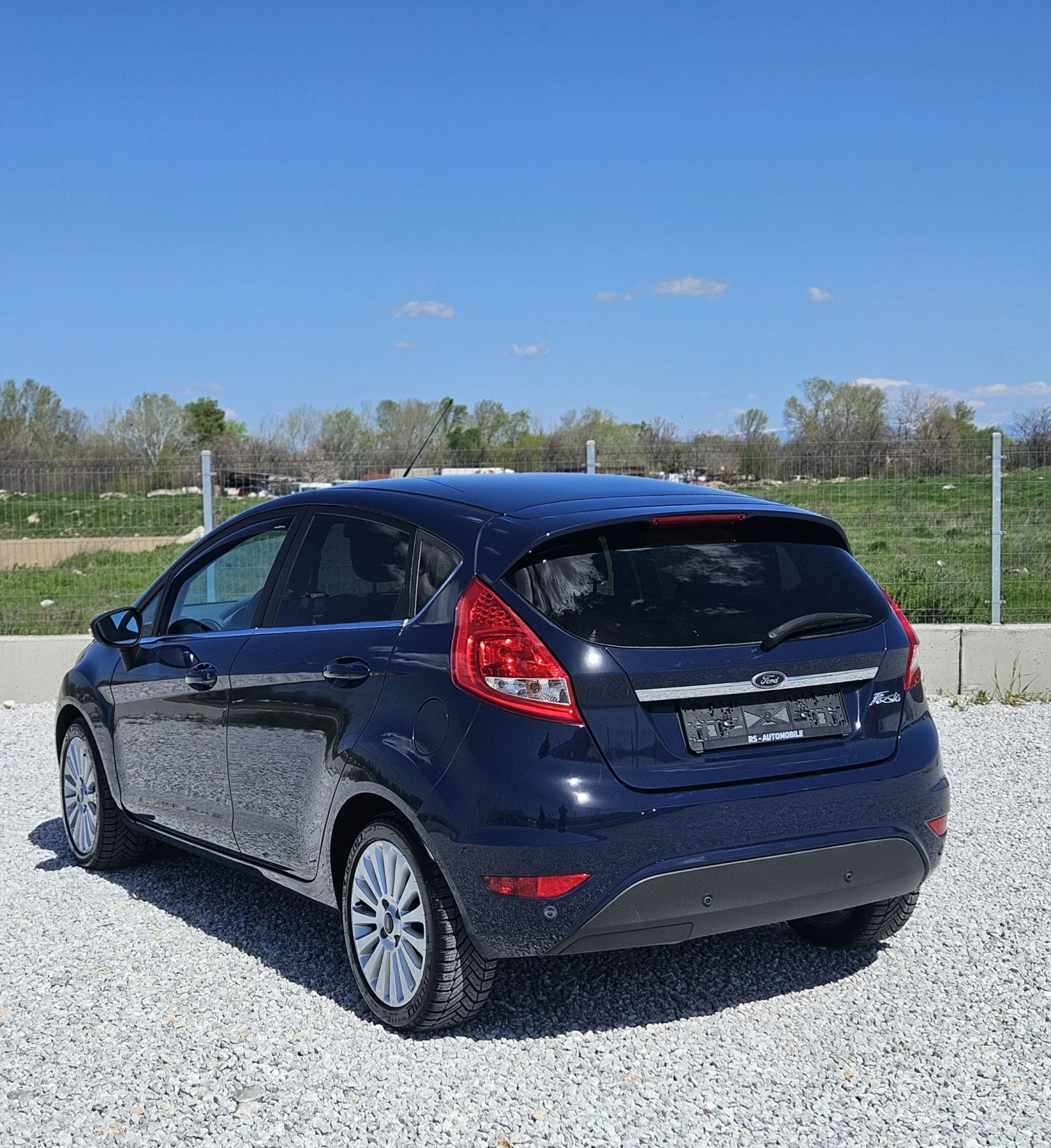 Ford Fiesta Titanium , снимка 4 - Автомобили и джипове - 53432174
