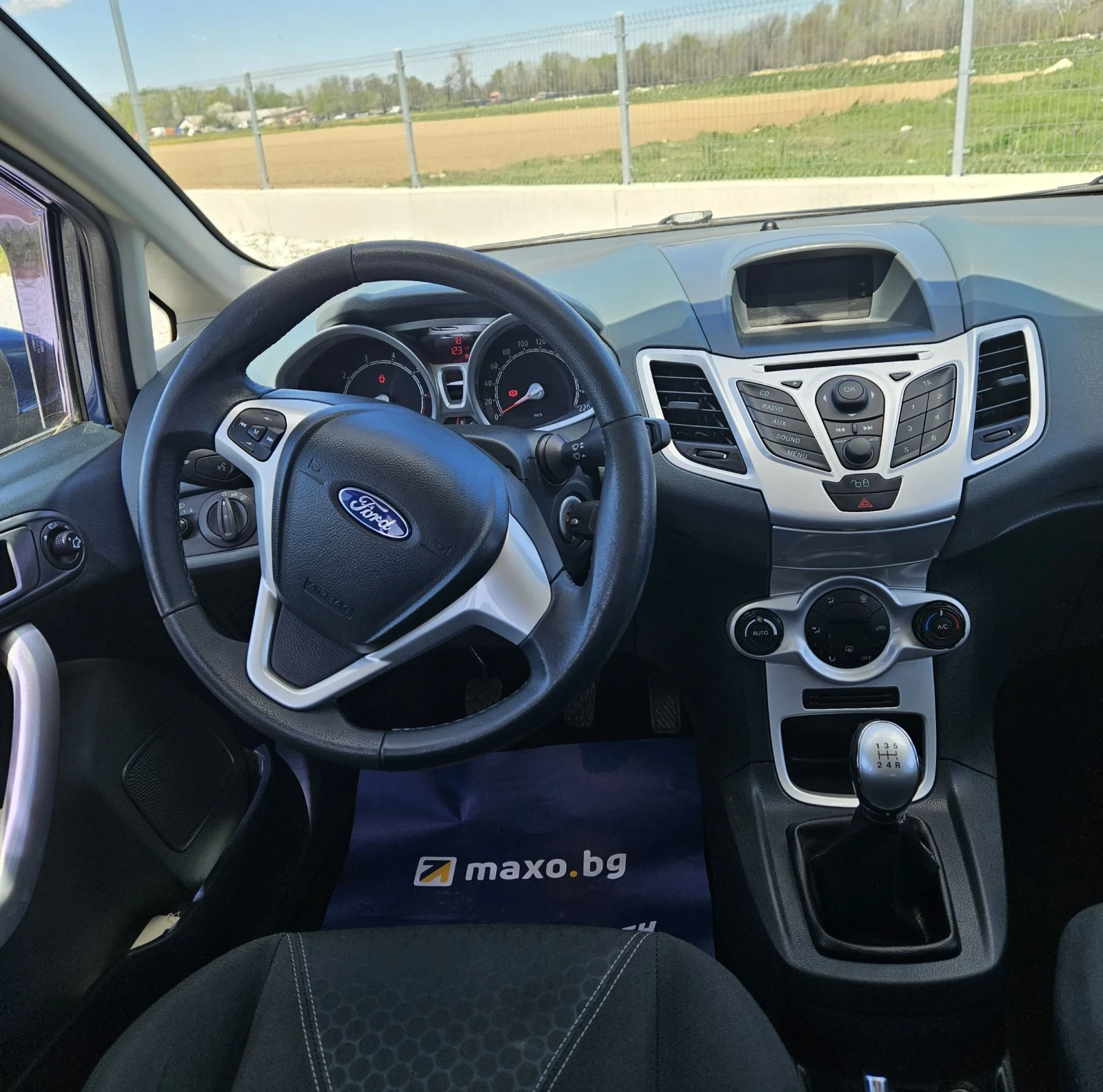 Ford Fiesta Titanium , снимка 13 - Автомобили и джипове - 53432174