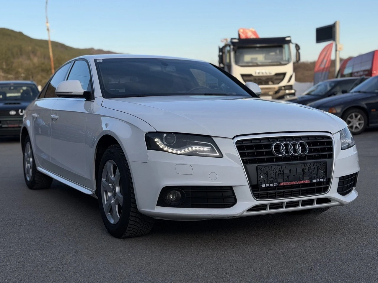 Audi A4 2.0TDI SEDAN 170кс, снимка 3 - Автомобили и джипове - 53774244