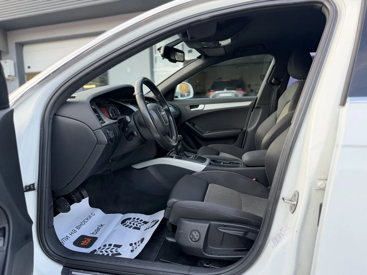 Audi A4 2.0TDI SEDAN 170кс, снимка 9 - Автомобили и джипове - 53774244