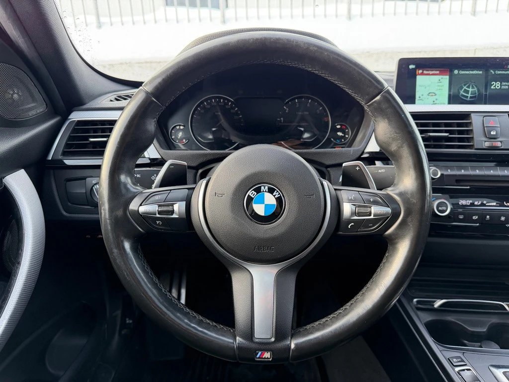 BMW 340 * * CARFAX * * АВТО КРЕДИТ * * , снимка 6 - Автомобили и джипове - 53829560