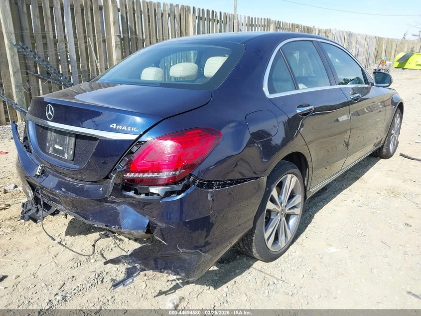 Mercedes-Benz C 300 2.0L I-4 DI, DOHC, VVT, TURBO, 255HP All Wheel | Mobile.bg � ����������� 4