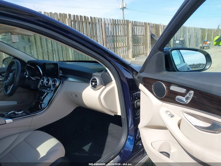 Mercedes-Benz C 300 2.0L I-4 DI, DOHC, VVT, TURBO, 255HP All Wheel | Mobile.bg � ����������� 5