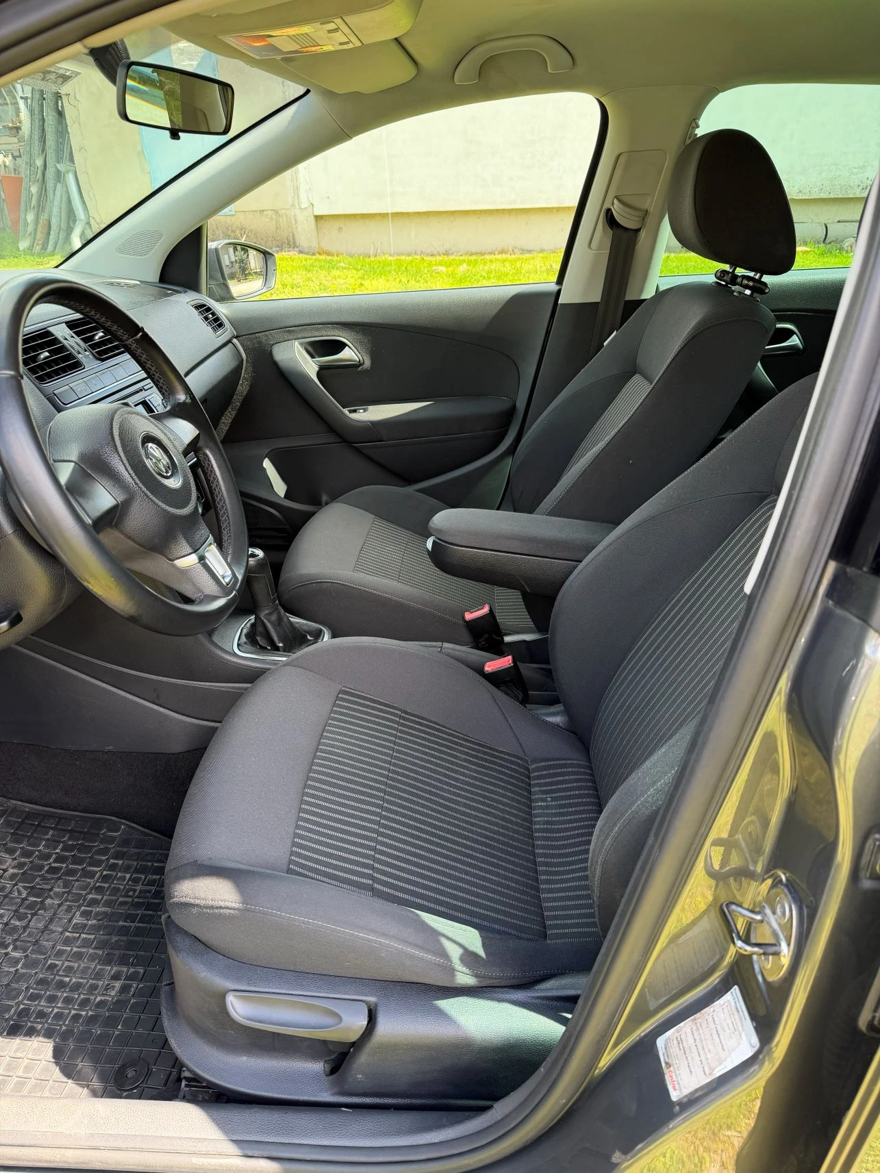 VW Polo, снимка 11 - Автомобили и джипове - 54261634