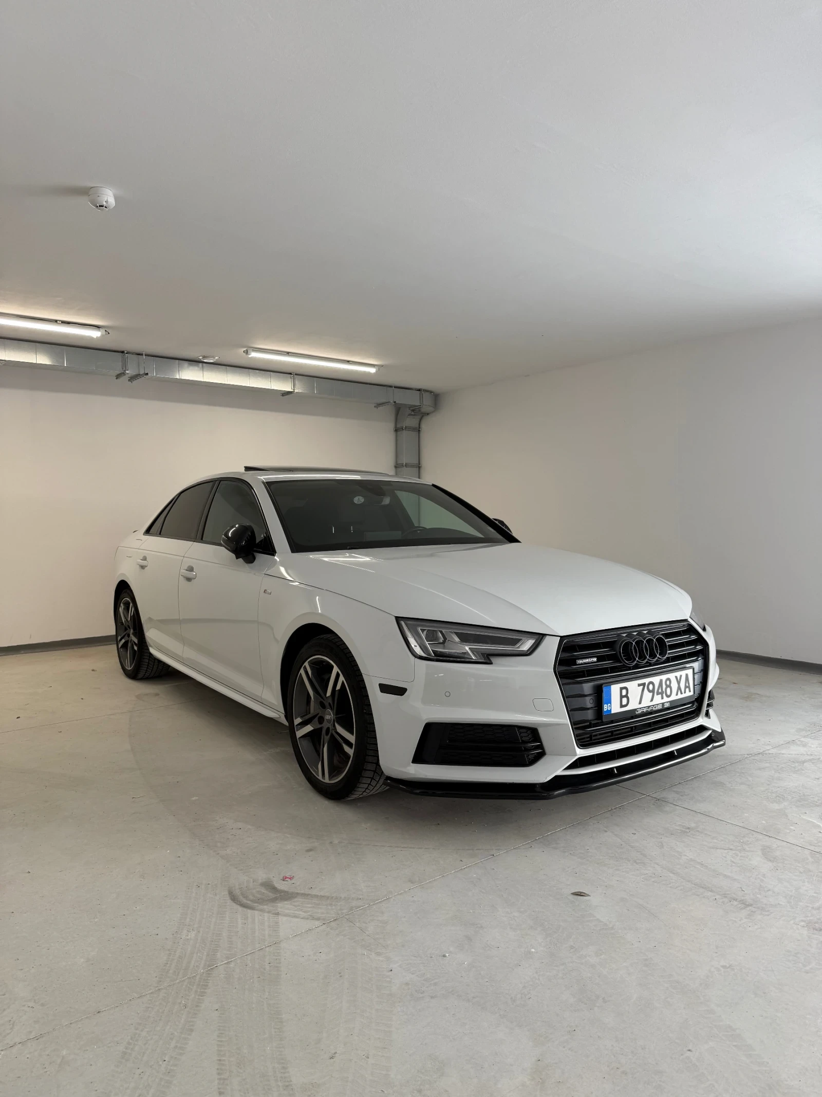 Audi A4 2.0T, снимка 3 - Автомобили и джипове - 54266389