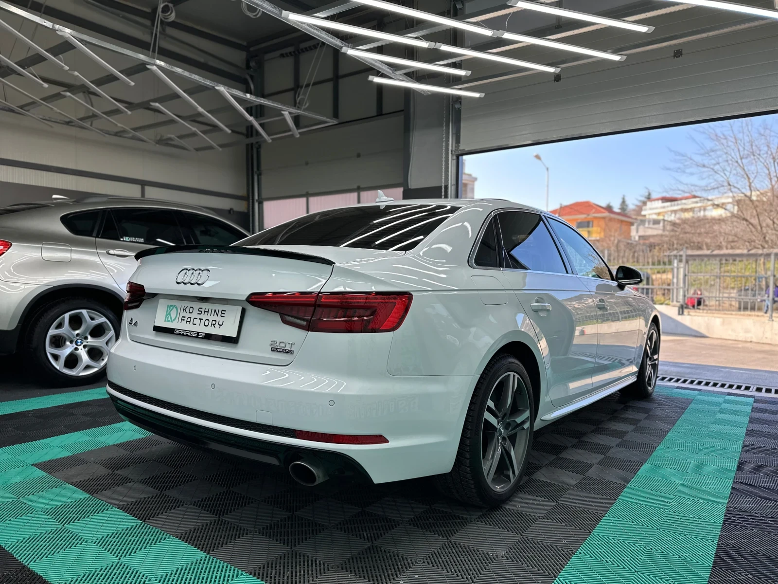 Audi A4 2.0T, снимка 5 - Автомобили и джипове - 54266389