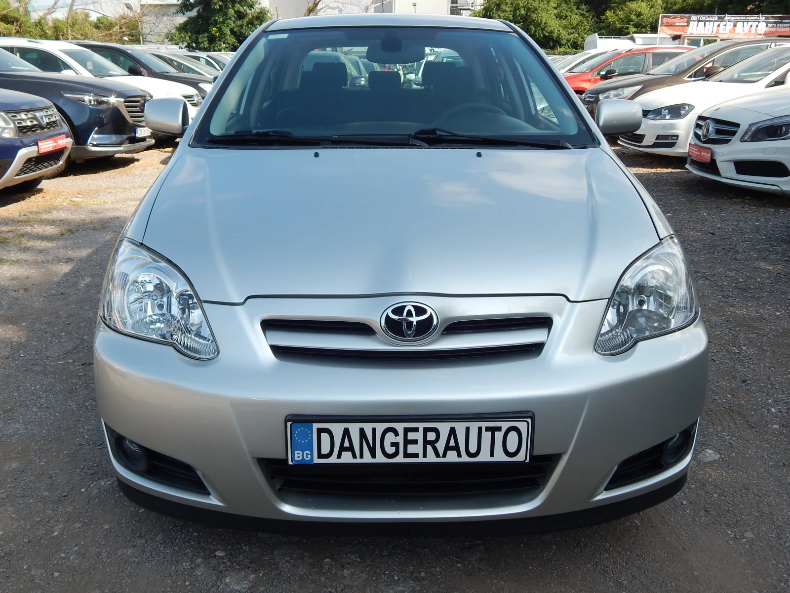 Toyota Corolla 1.4VVTI* 146000km.* , снимка 2 - Автомобили и джипове - 54740899