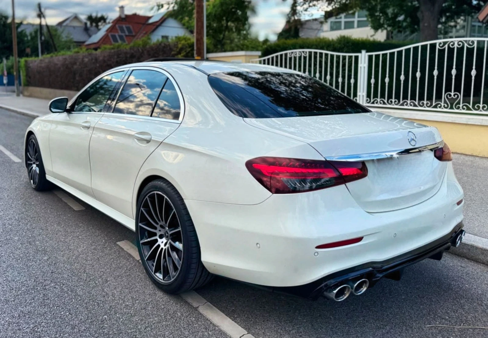 Mercedes-Benz E 400 Очакван внос E400d * Facelift* AMG * 360* 3D BURM*, снимка 9 - Автомобили и джипове - 55316766