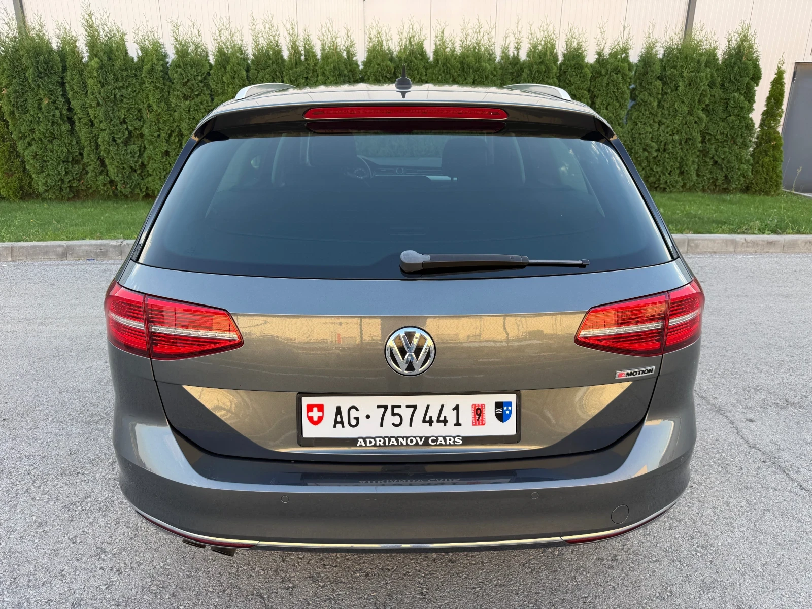 VW Passat 2.0 TDI 4x4 190кс Дигитал, снимка 6 - Автомобили и джипове - 55592756
