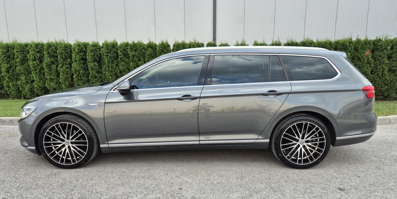 VW Passat 2.0 TDI 4x4 190кс Дигитал, снимка 8 - Автомобили и джипове - 55592756