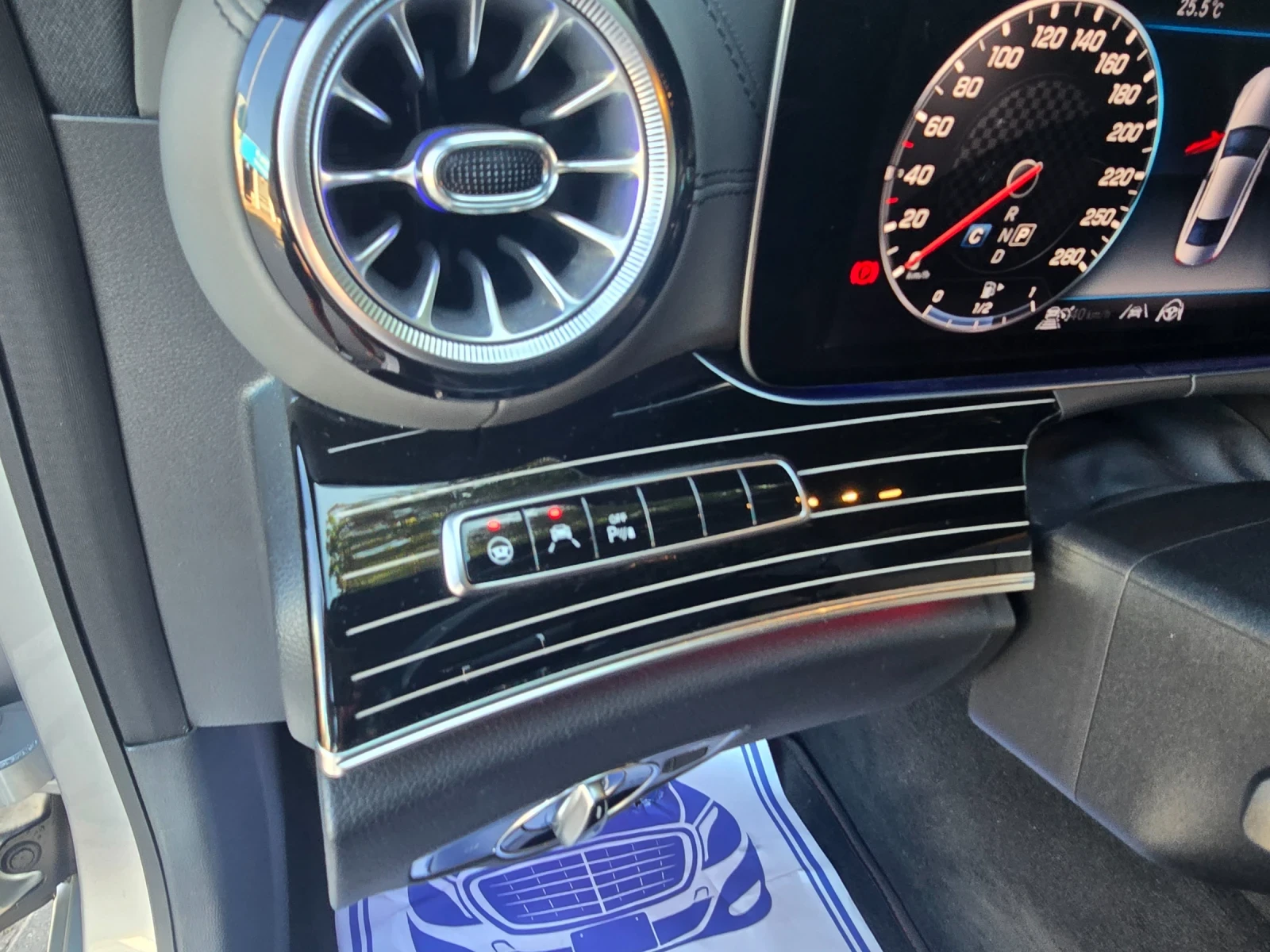 Mercedes-Benz CLS 350 CDI-EDITION1-BURMESTER-AMG-LINE-4MATIC-360 KAMERA, снимка 16 - Автомобили и джипове - 55852479