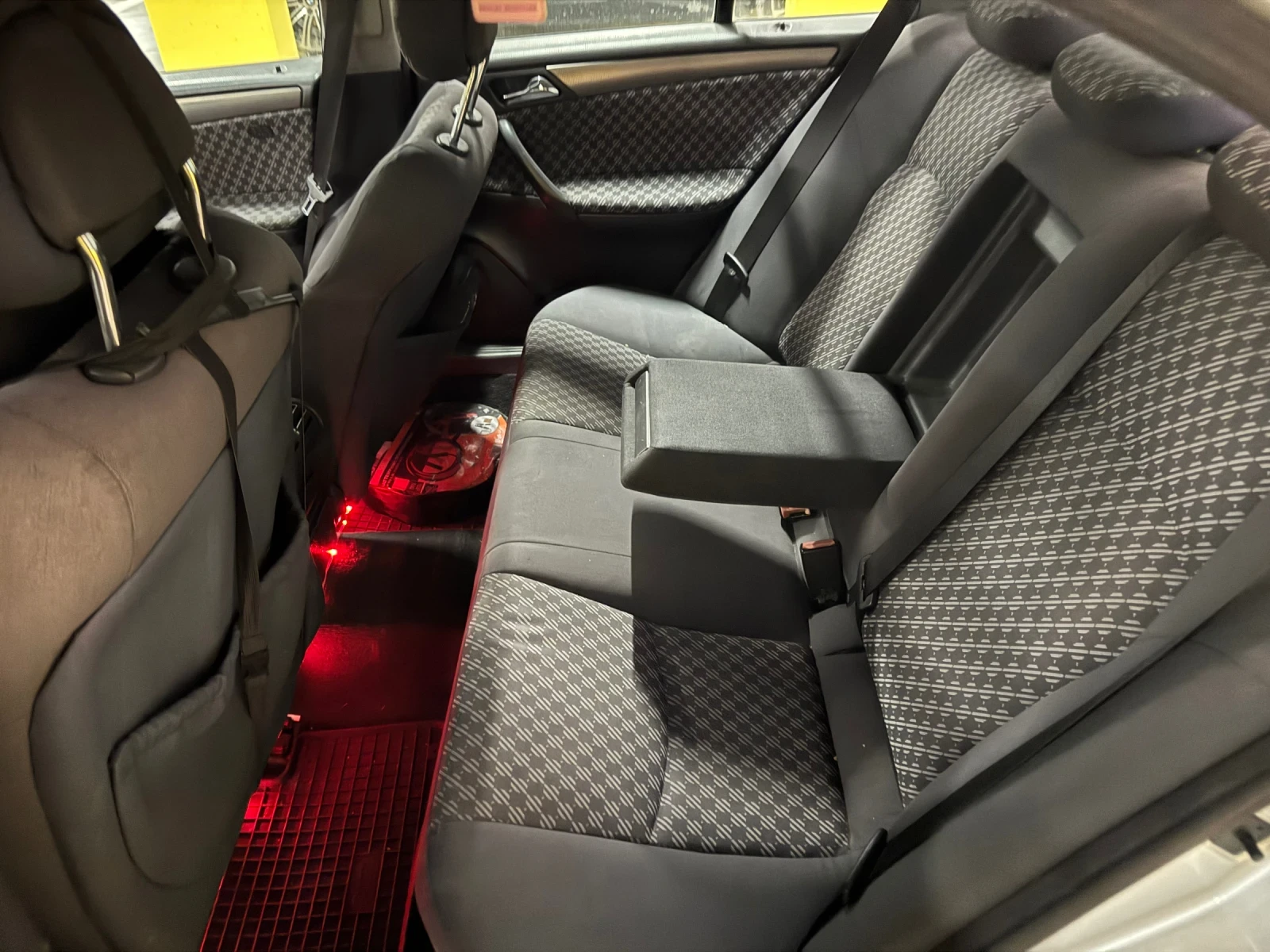 Mercedes-Benz C 220 | Mobile.bg � ����������� 7