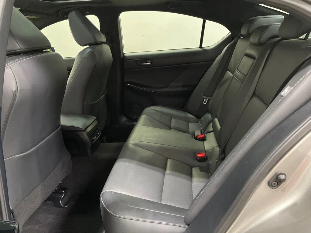 Lexus IS 300 * CarPlay * FULL * ���������� (���� �� ��������) | Mobile.bg � ����������� 17