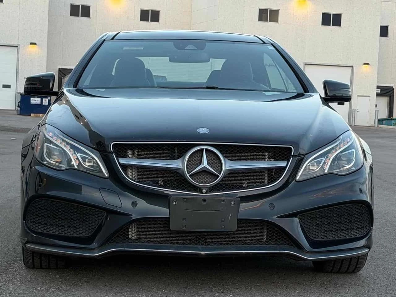 Mercedes-Benz E 400 * 2dr Cpe 4MATIC * CARFAX * ОПЦИЯ ЗА ФИНАНСИРАНЕ, снимка 6 - Автомобили и джипове - 56252701