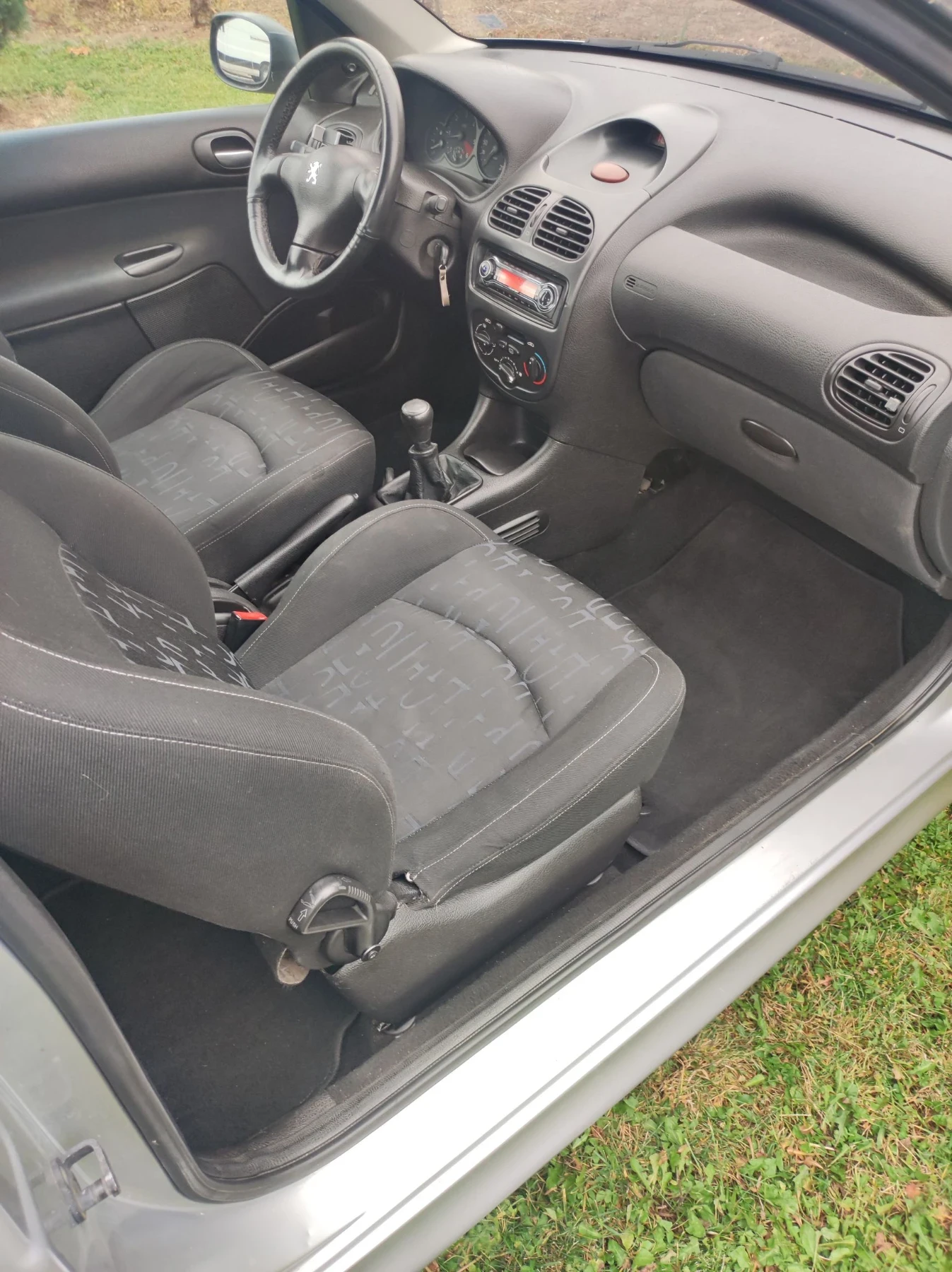 Peugeot 206 2000 HDI, снимка 9 - Автомобили и джипове - 56470128