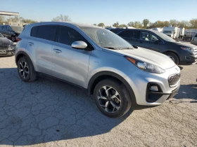 Kia Sportage LX* 2022* ПЪЛНА СЕРВИЗНА ИСТОРИЯ* , снимка 3