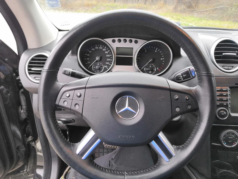 Mercedes-Benz ML 320, снимка 15 - Автомобили и джипове - 48555521