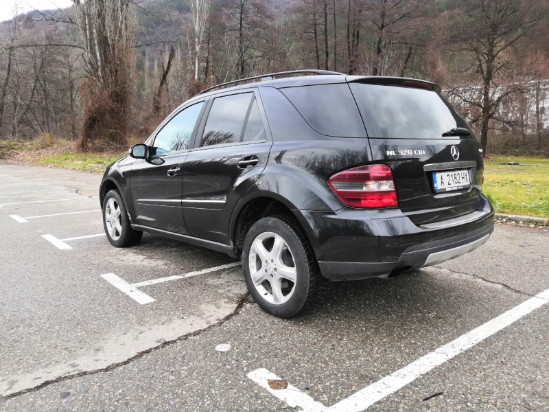 Mercedes-Benz ML 320, снимка 4 - Автомобили и джипове - 48555521