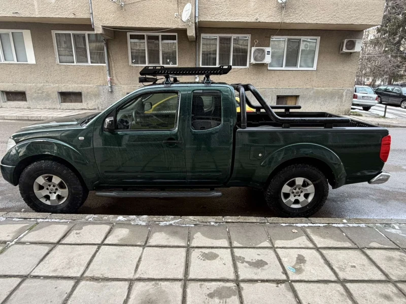 Nissan Navara 2.5 D pickup, снимка 2 - Автомобили и джипове - 53177233