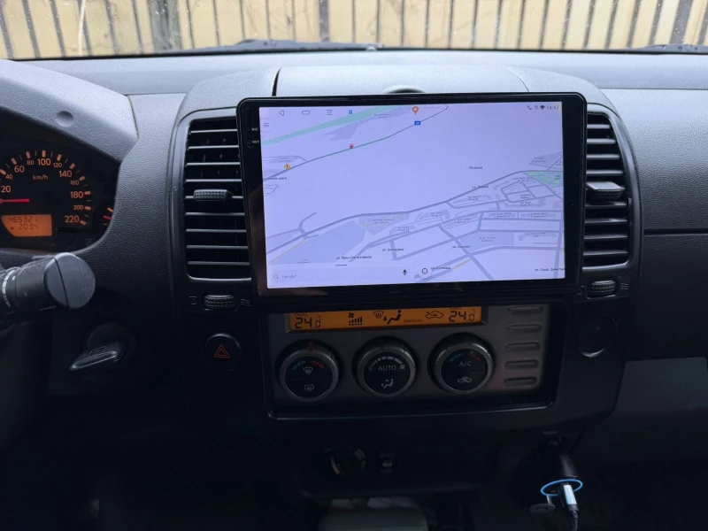 Nissan Navara 2.5 D pickup, снимка 12 - Автомобили и джипове - 53177233