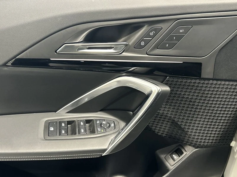 BMW X2 xDrive28i | Essential PKG Wireless Device Charging, снимка 10 - Автомобили и джипове - 53428691