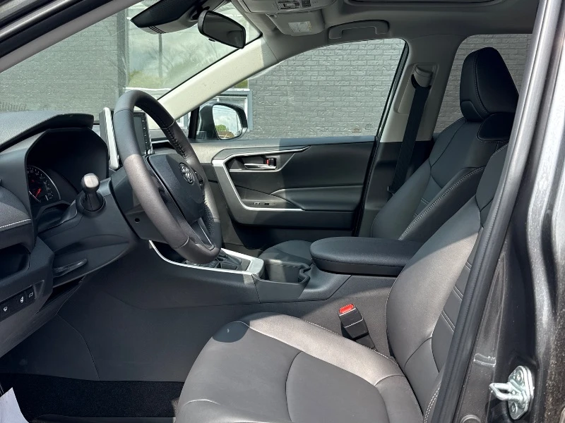 Toyota Rav4 XLE* CARFAX* АВТОФИНАНСИРАНЕ* БЕЗ ПЪРВОНАЧАЛНА ВНО - изображение 7