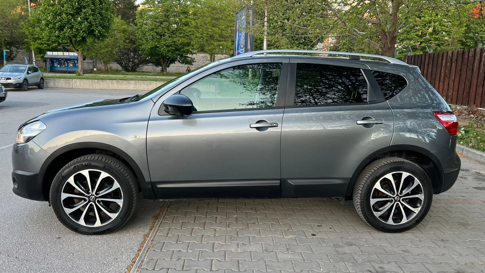 Nissan Qashqai 1.6 DCI, Panorama, NAVI - изображение 2