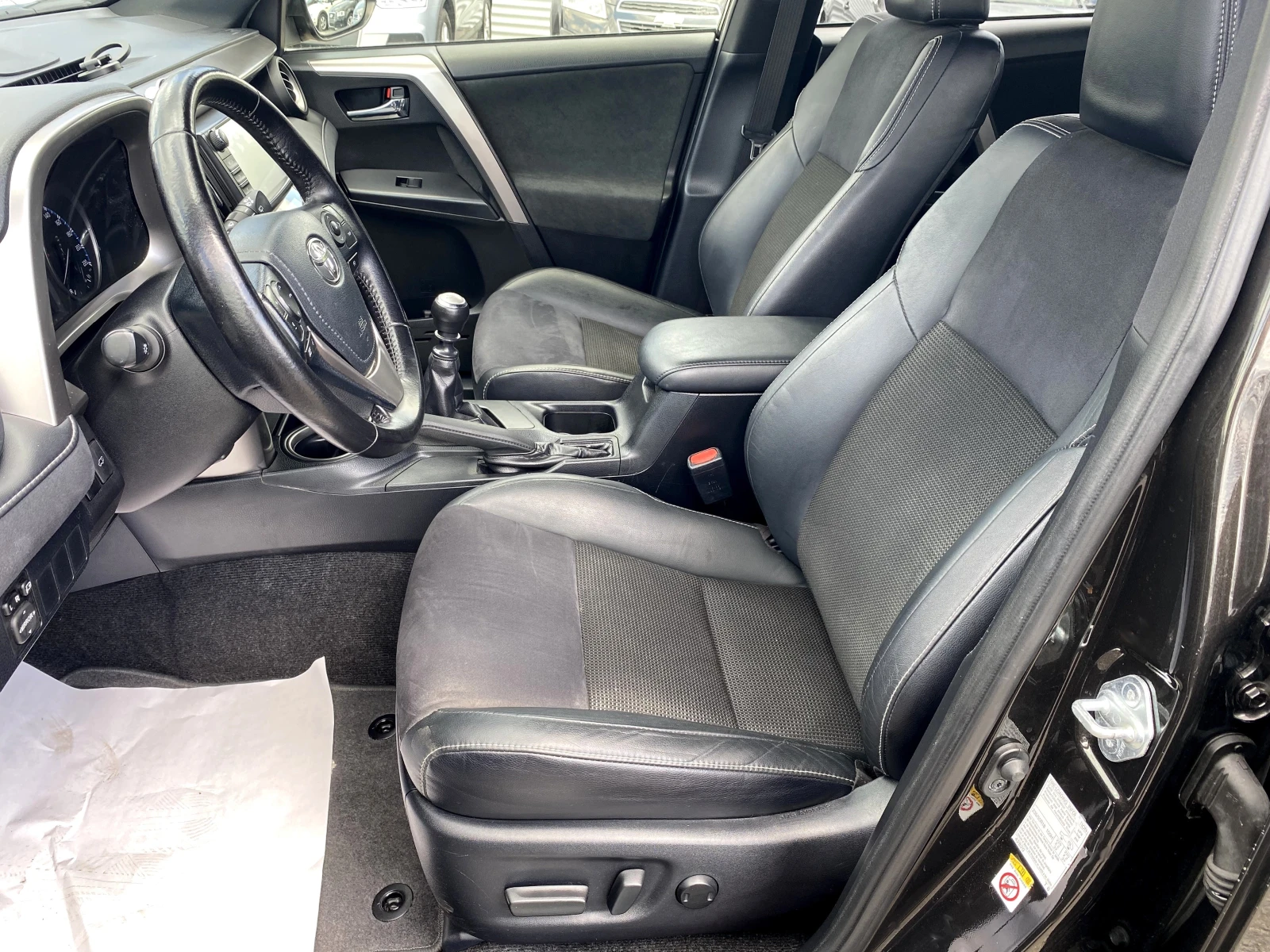 Toyota Rav4 2.0 d4d 178x.km TOP - изображение 10