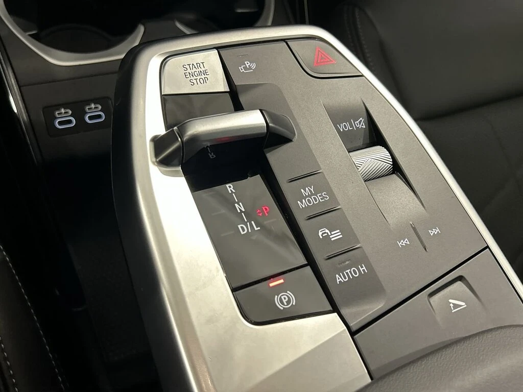 BMW X2 xDrive28i | Essential PKG Wireless Device Charging | Mobile.bg � ����������� 13