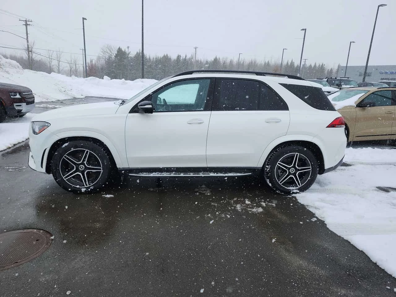 Mercedes-Benz GLE 450 4MATIC* DISTRONIC* BURMESTER* PANORAMA*  - изображение 2