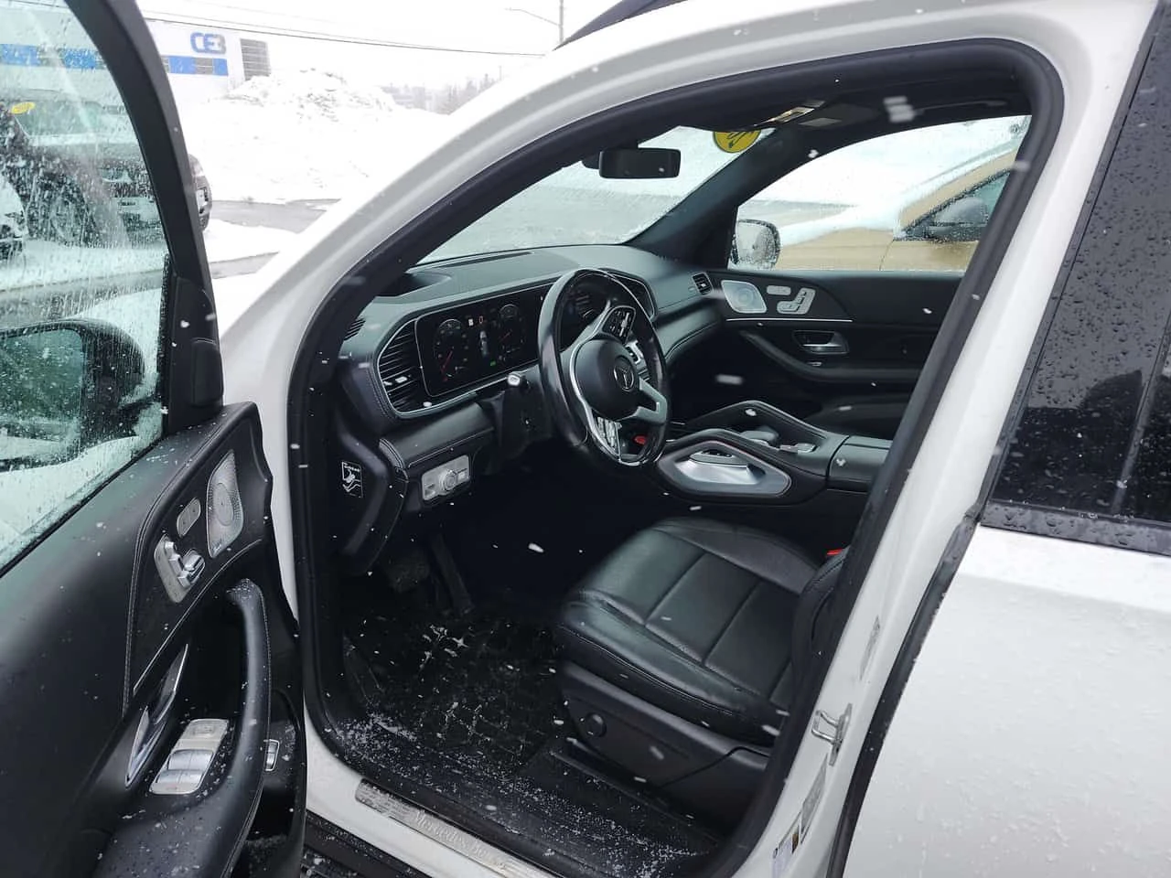 Mercedes-Benz GLE 450 4MATIC* DISTRONIC* BURMESTER* PANORAMA*  - изображение 5