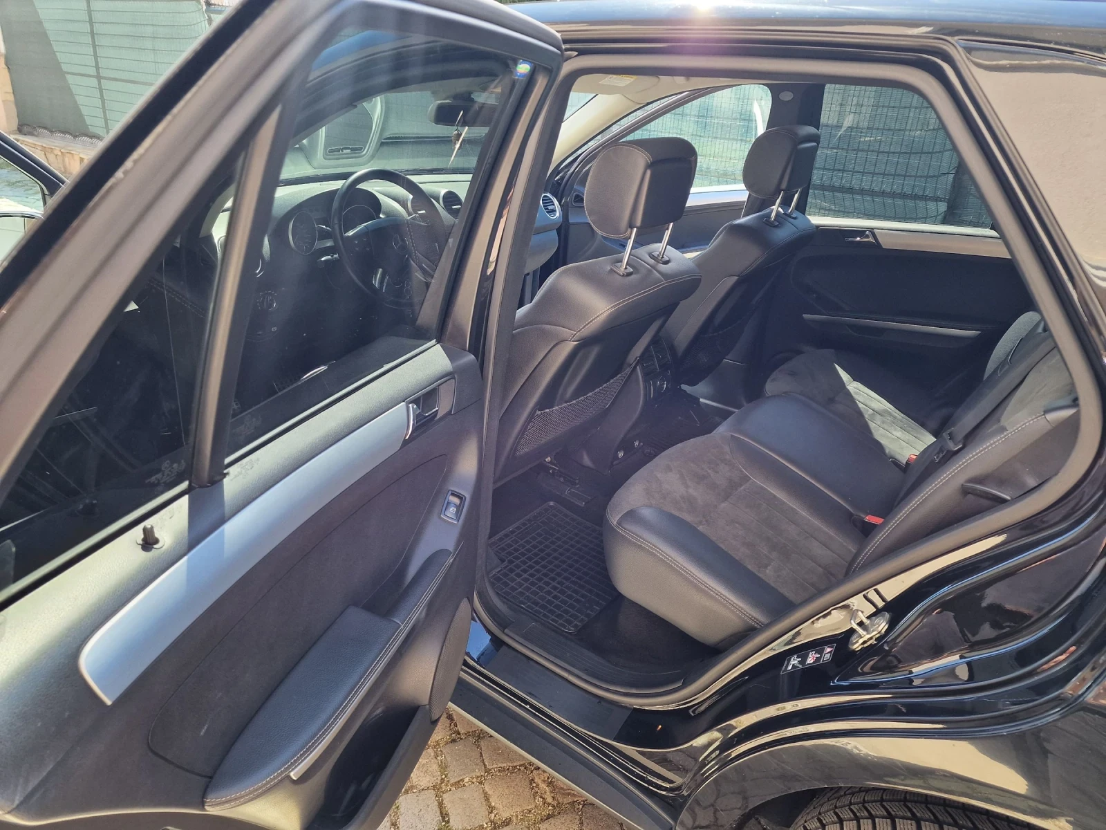 Mercedes-Benz ML 320, снимка 7 - Автомобили и джипове - 54112359