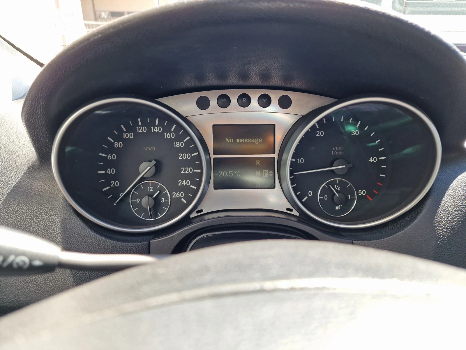 Mercedes-Benz ML 320, снимка 13 - Автомобили и джипове - 54112359