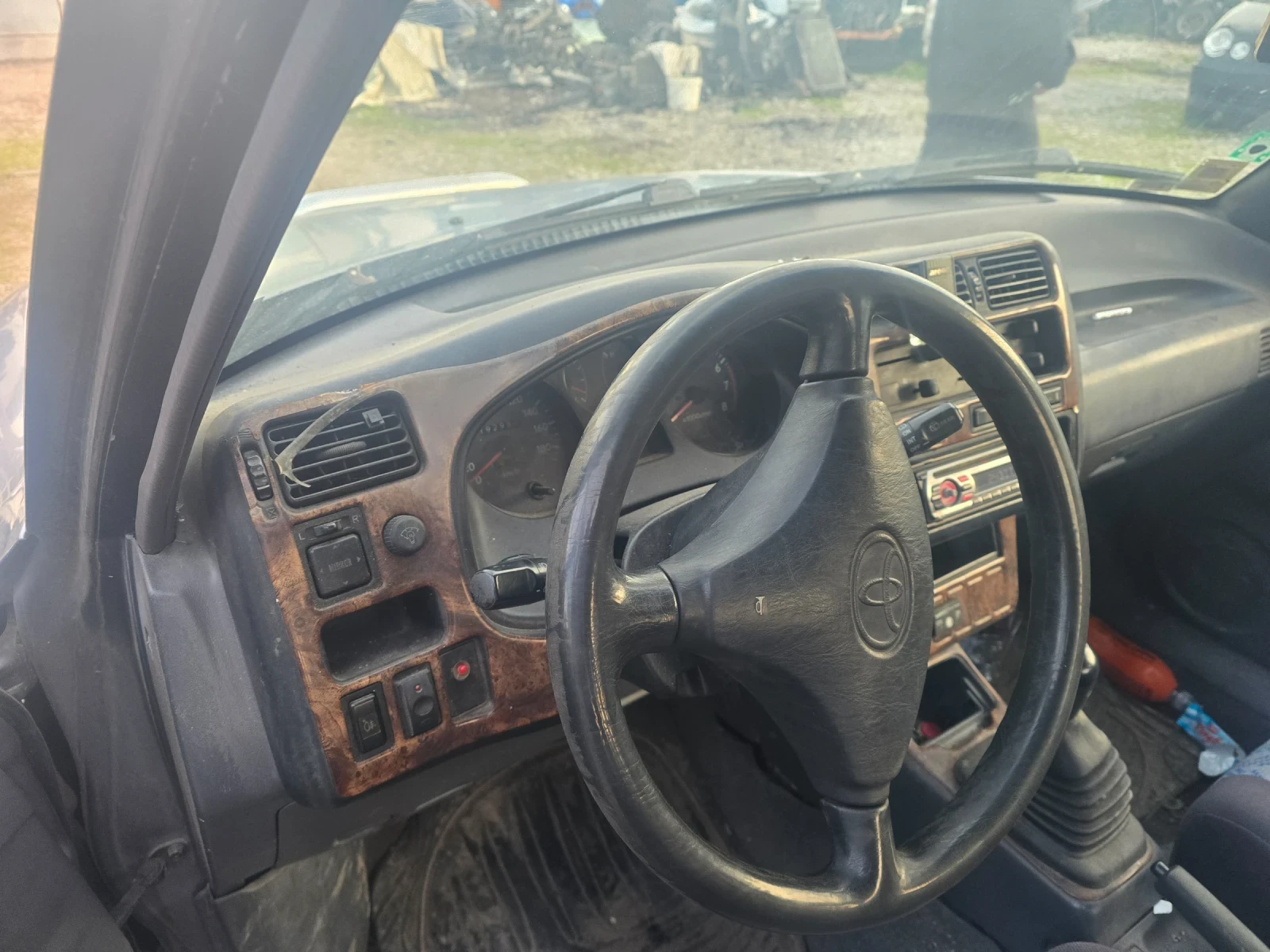 Toyota Rav4 2.0 бензин на части , снимка 4 - Автомобили и джипове - 54195396