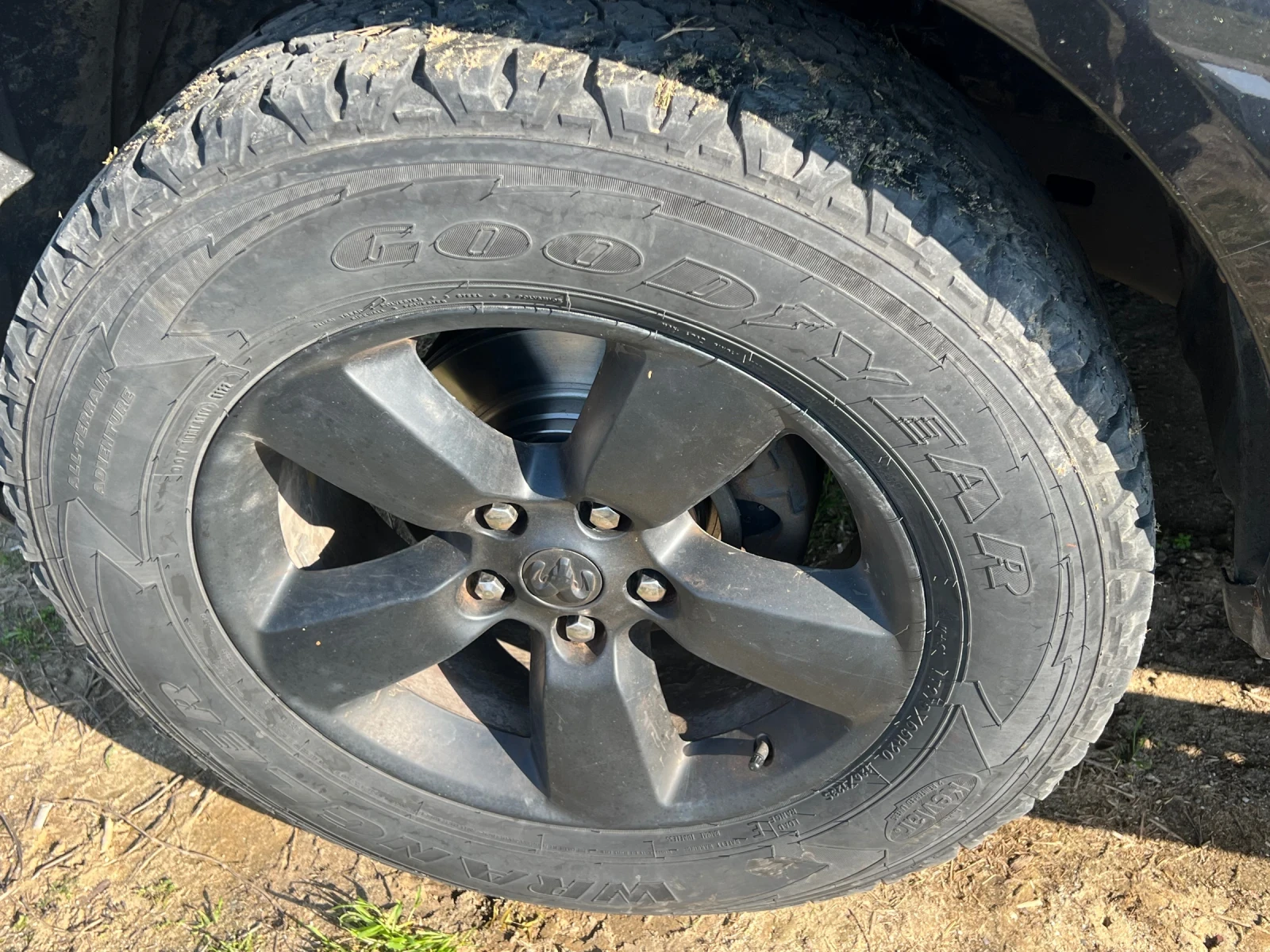 Dodge RAM 1500 5.7 HEMI, снимка 7 - Автомобили и джипове - 54245771