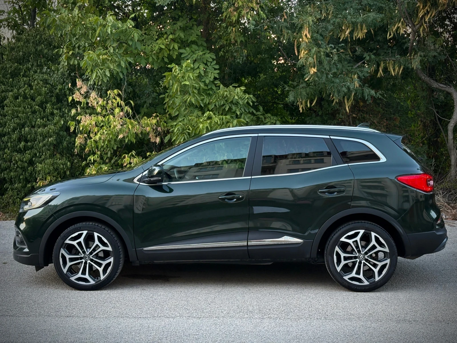 Renault Kadjar * 1.5dCi * KEYLESS * BOSE * PODGREV * KAMERA * , снимка 7 - Автомобили и джипове - 55848637
